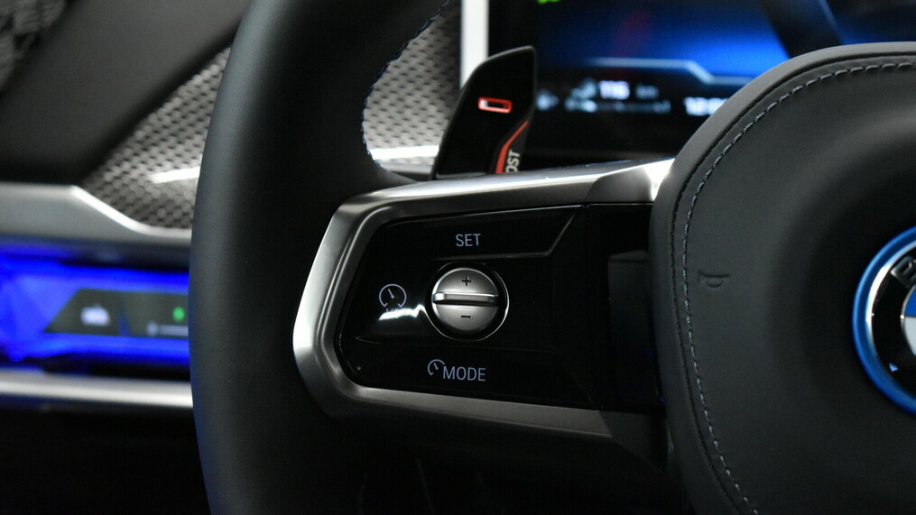 BMW Serii 7, 760