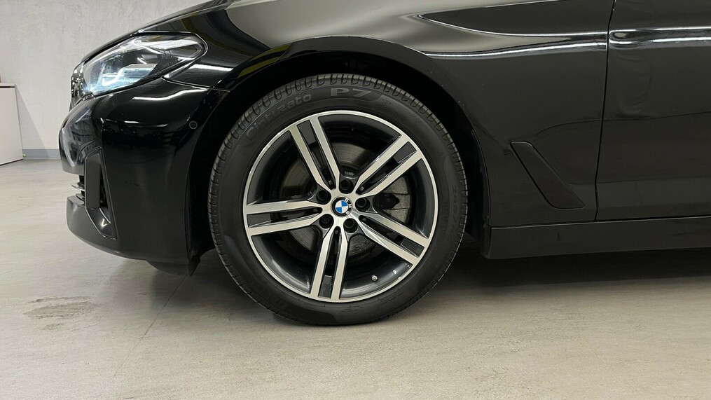 BMW Serii 5, 520
