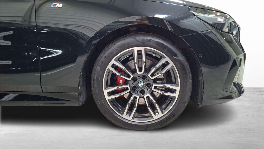 BMW Serii 5, 520