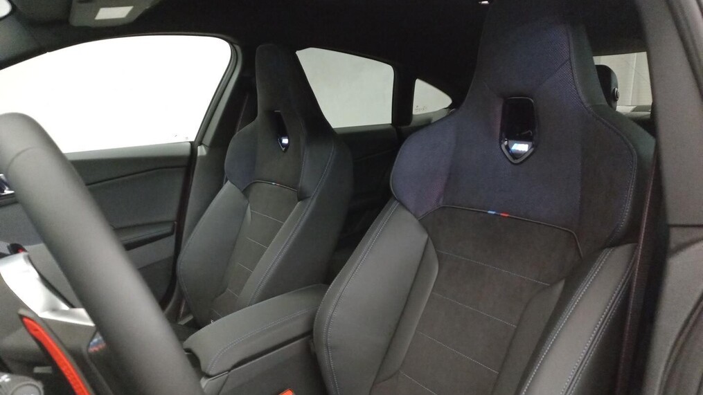 BMW Serii 2, 235