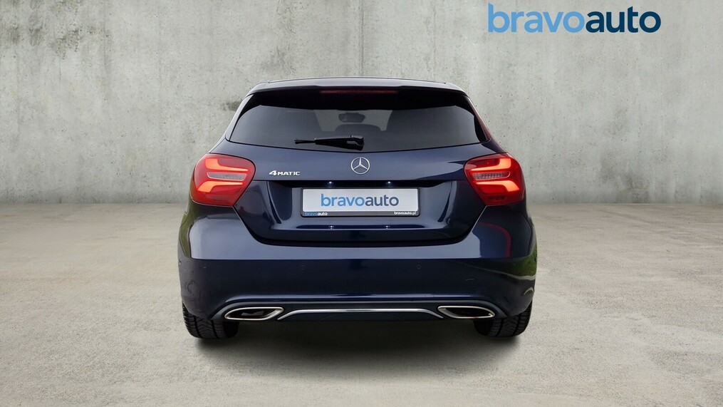 Mercedes-Benz A 220