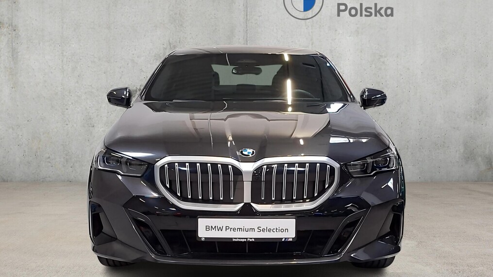 BMW Serii 5, 520