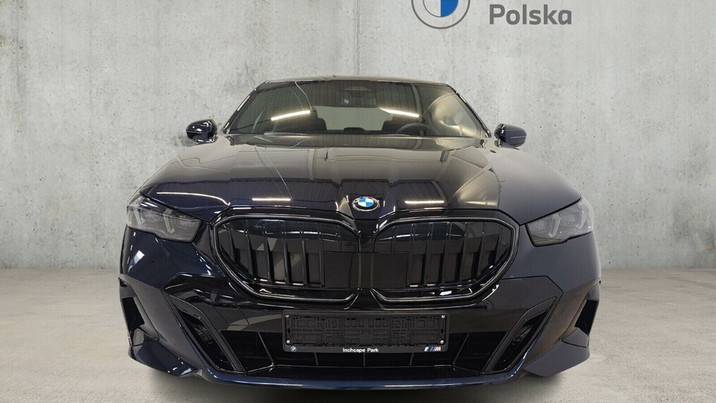 BMW Serii 5, 520