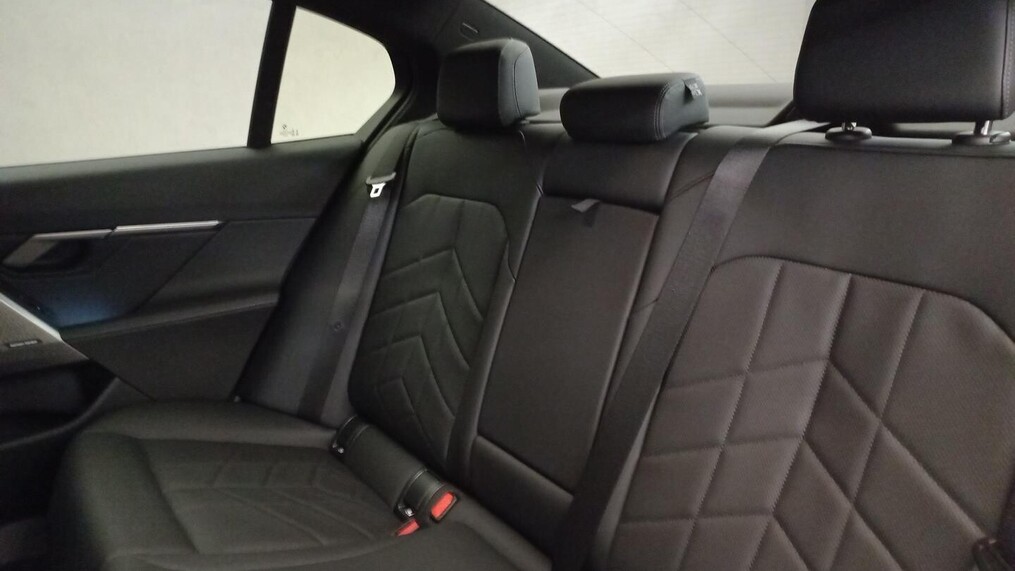 BMW Serii 5, 540