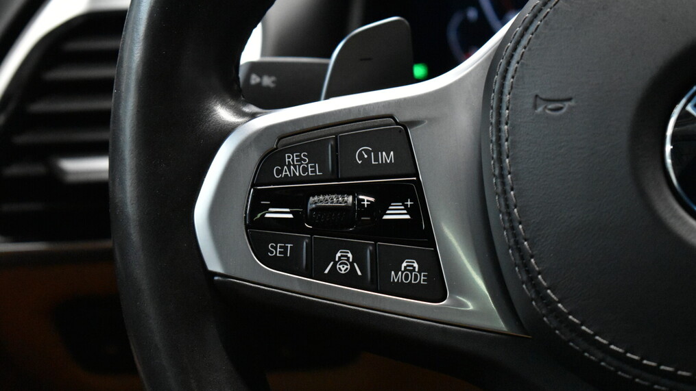 BMW Serii 8, 850
