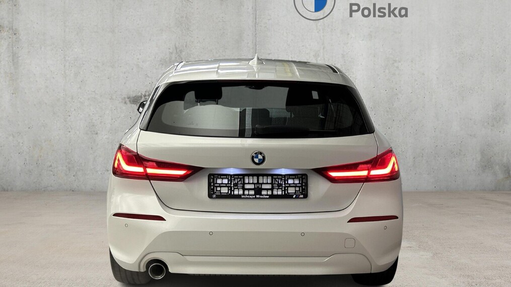 BMW Serii 1, 118
