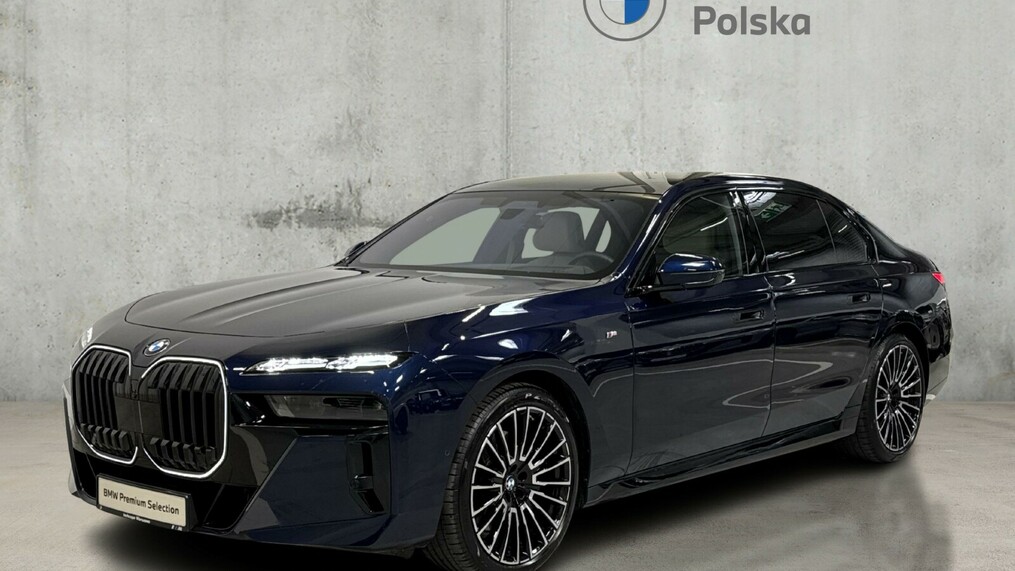 BMW Seria 7, 740