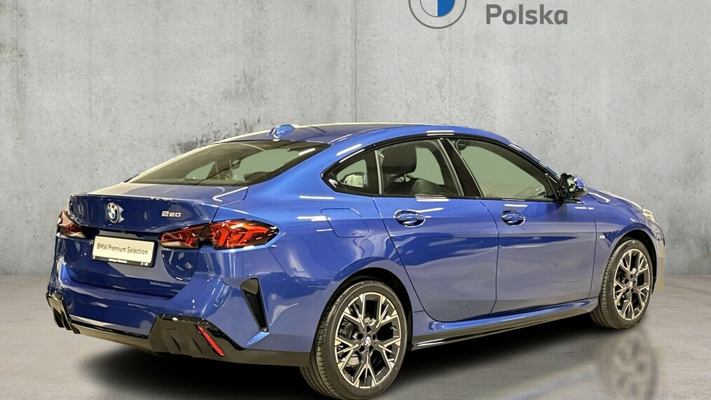 BMW Serii 2, 220