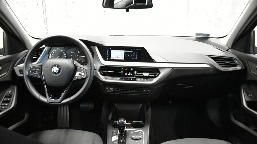 BMW Serii 1, 118