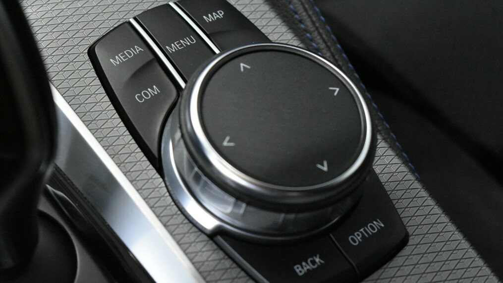 BMW Serii 5, 520