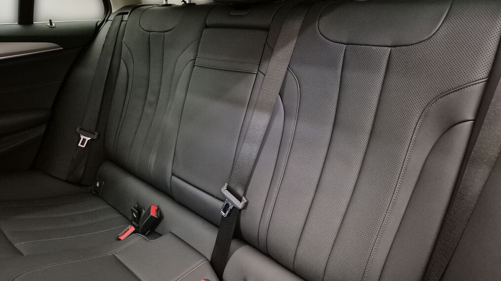 BMW Serii 5, 520