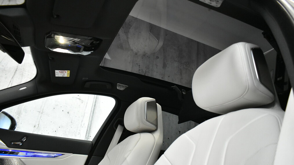 BMW Serii 7, 740