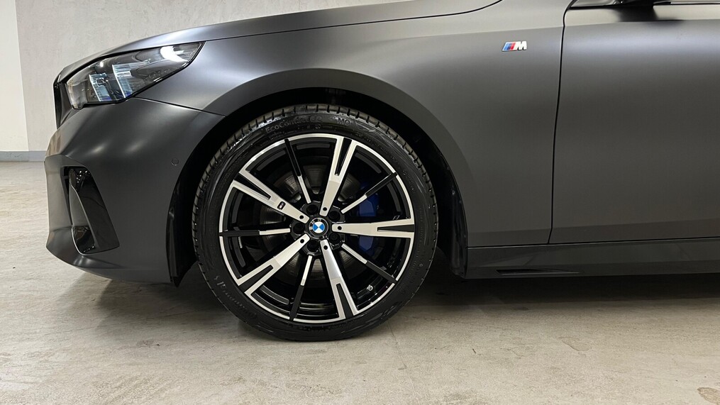 BMW Serii 5, 520