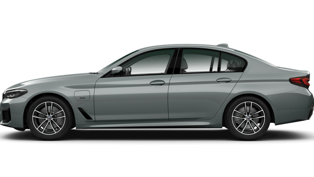 BMW Serii 5, 530