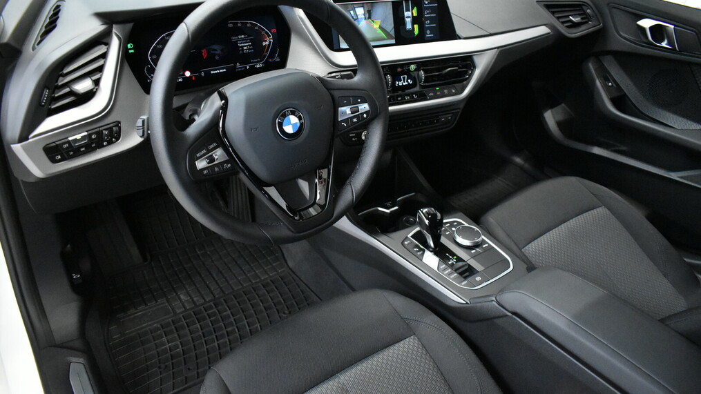 BMW Serii 1, 118