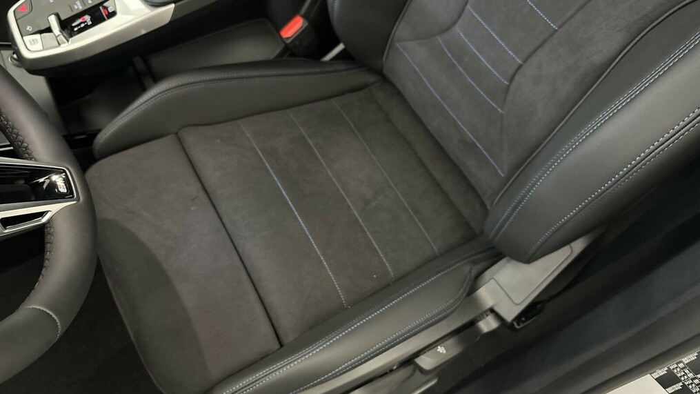BMW Serii 2, 218