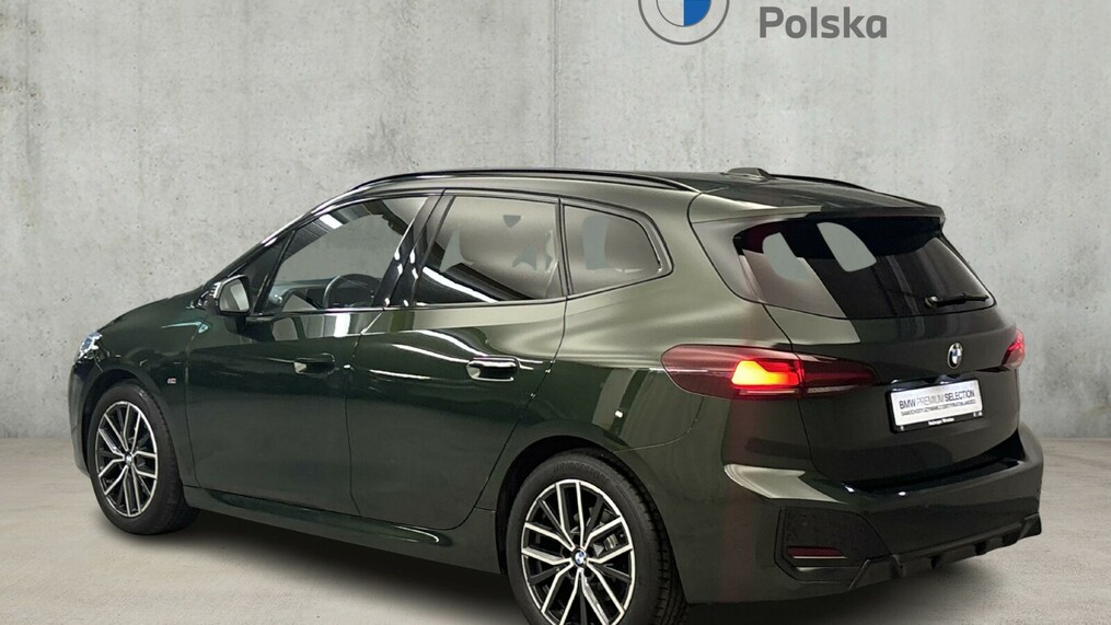 BMW Serii 2, 218