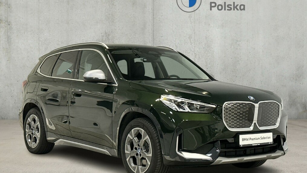 BMW iX1