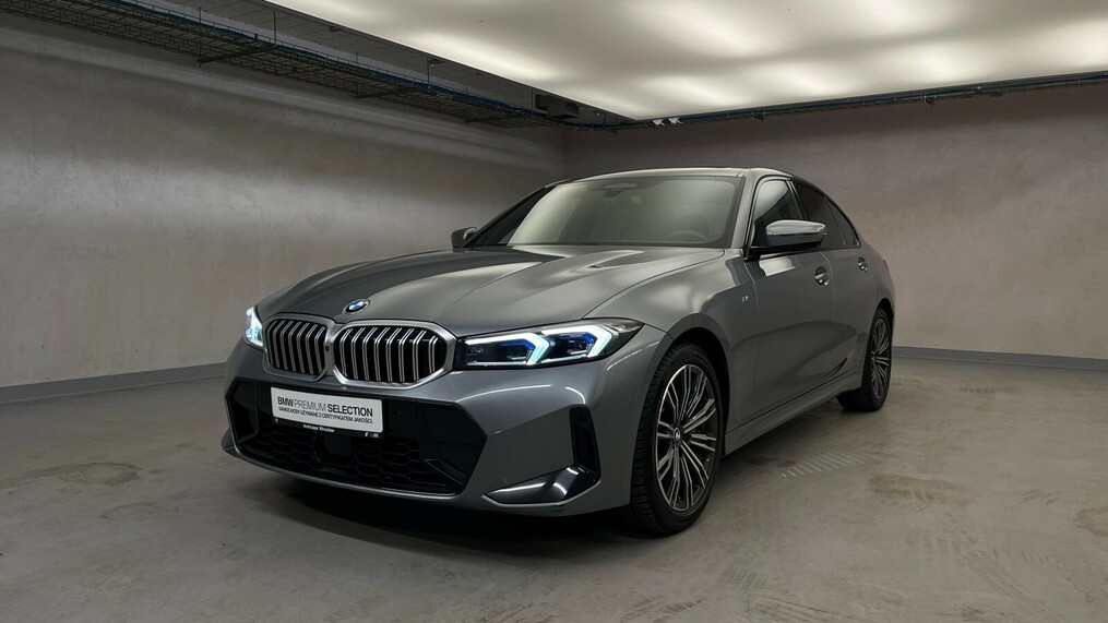 BMW Serii 3, 330