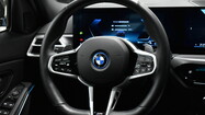 BMW Serii 3, 330
