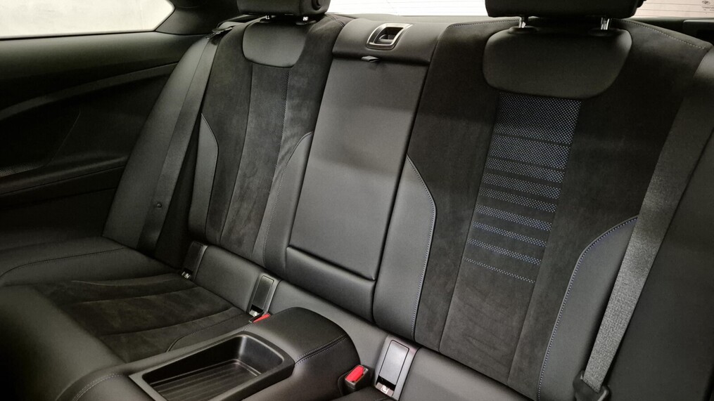 BMW Serii 2, 220