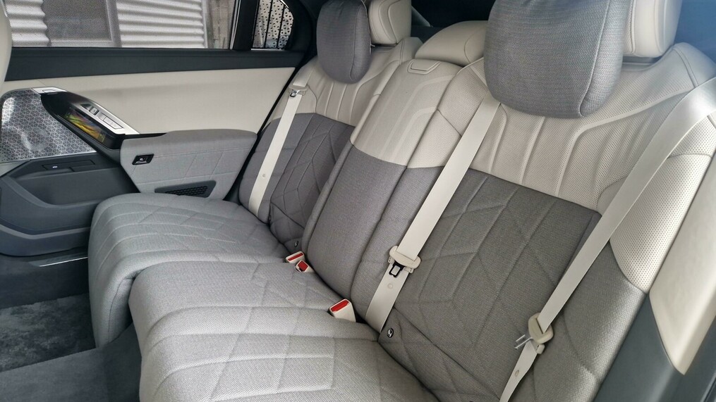 BMW Seria 7 760