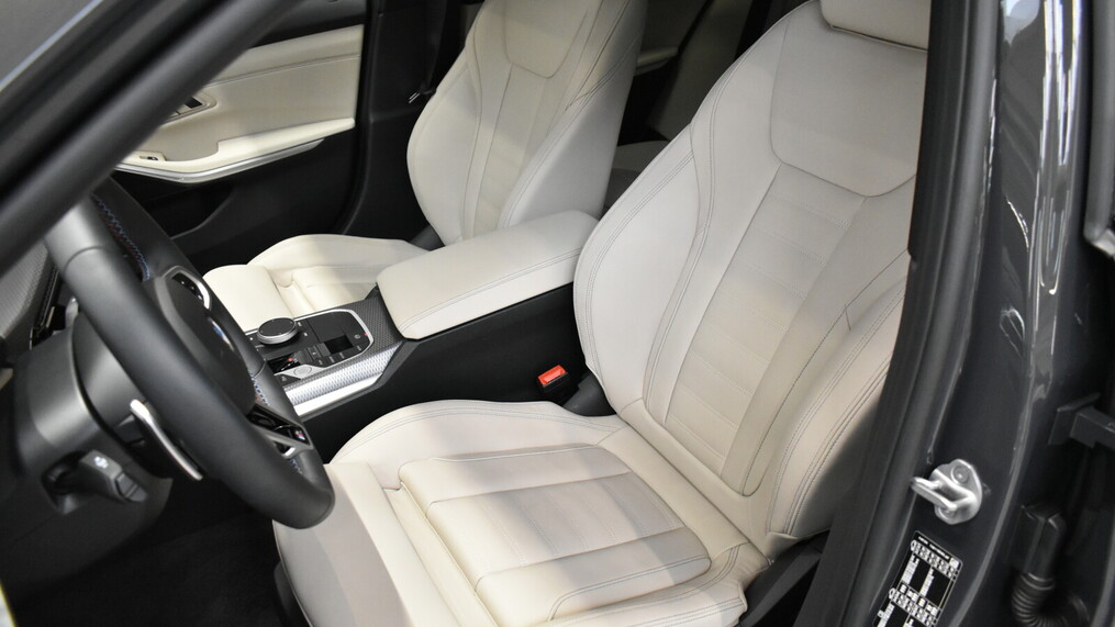 BMW Serii 3, 340