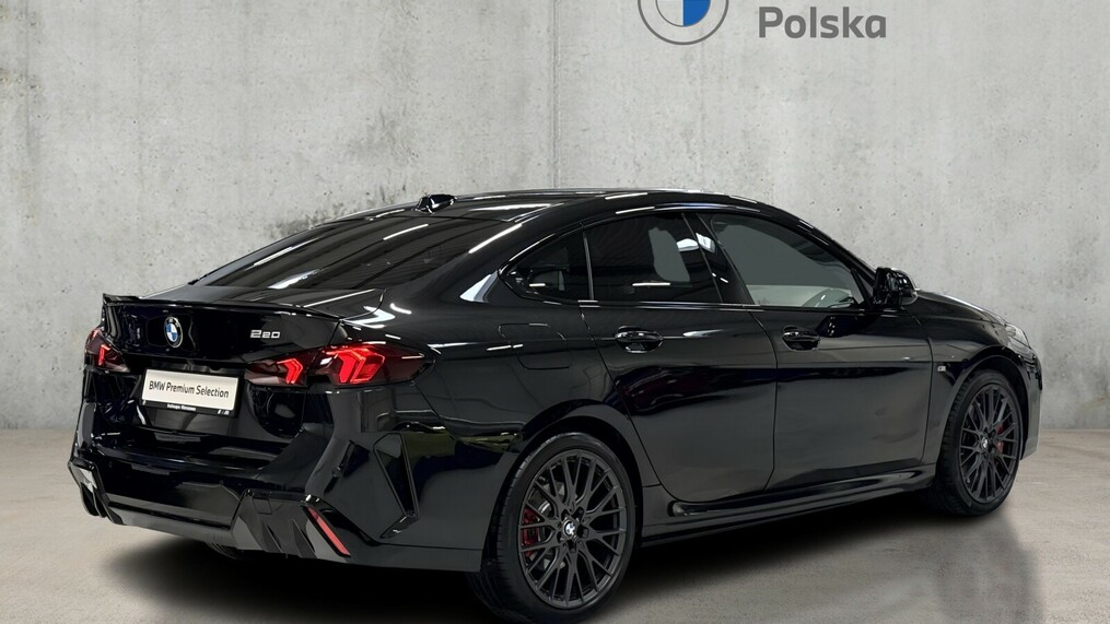BMW Serii 2, 220