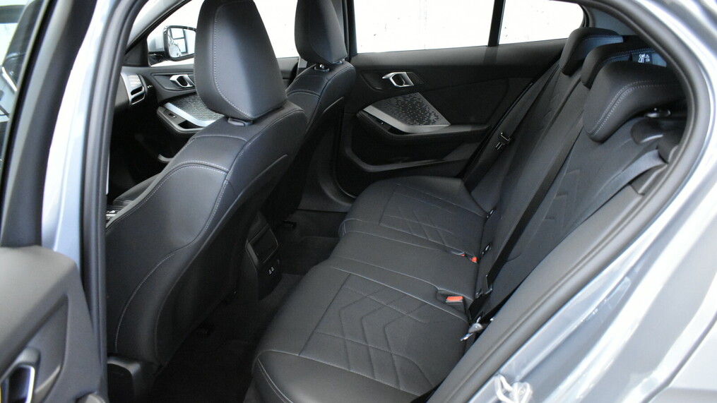 BMW Serii 1, 118