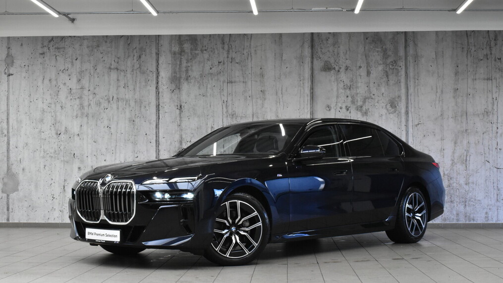 BMW Serii 7, 740