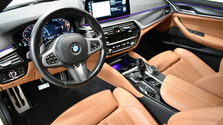 BMW Serii 5, 520