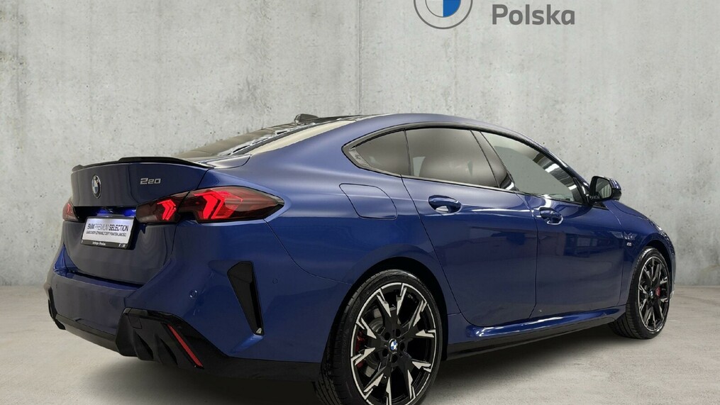 BMW Serii 2, 220