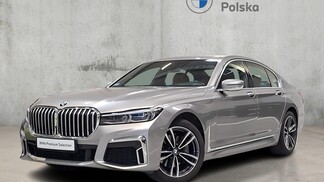 BMW Serii 7, 730