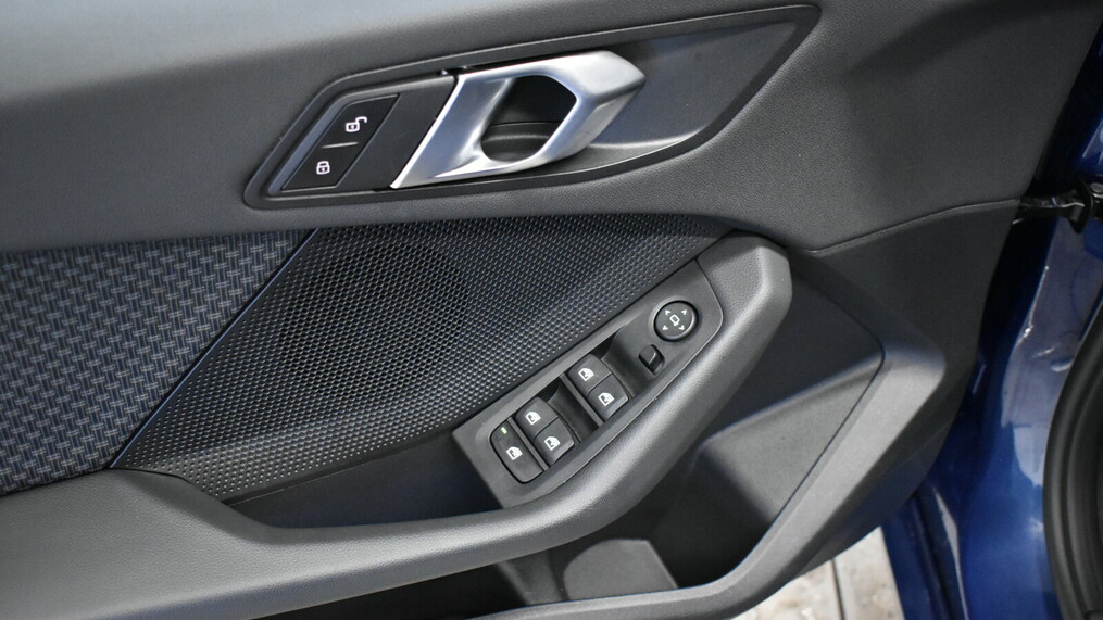 BMW Serii 1, 118