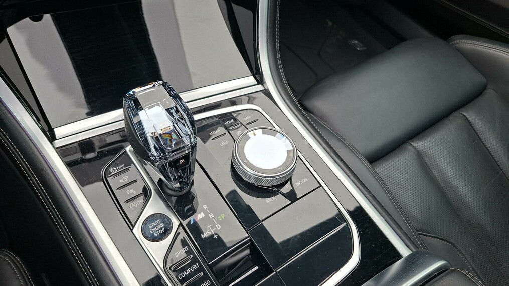 BMW Seria 8 850