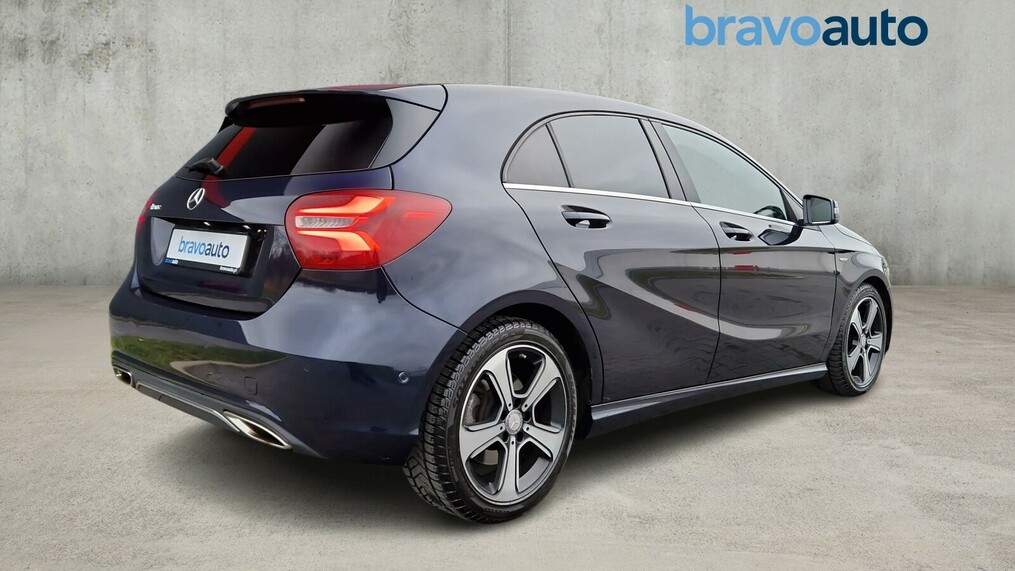 Mercedes-Benz A 220