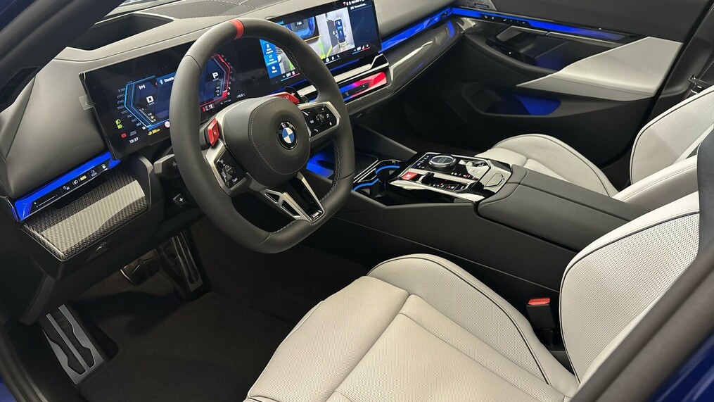 BMW Seria M5