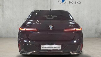 BMW Serii 7, 740