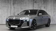 BMW Serii 7, 740