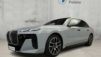 BMW Serii 7, 740