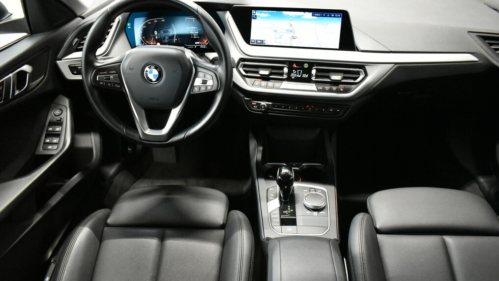 BMW Seria 2 218