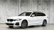 BMW Seria 3, 330