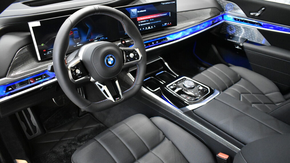 BMW Serii 7, 760