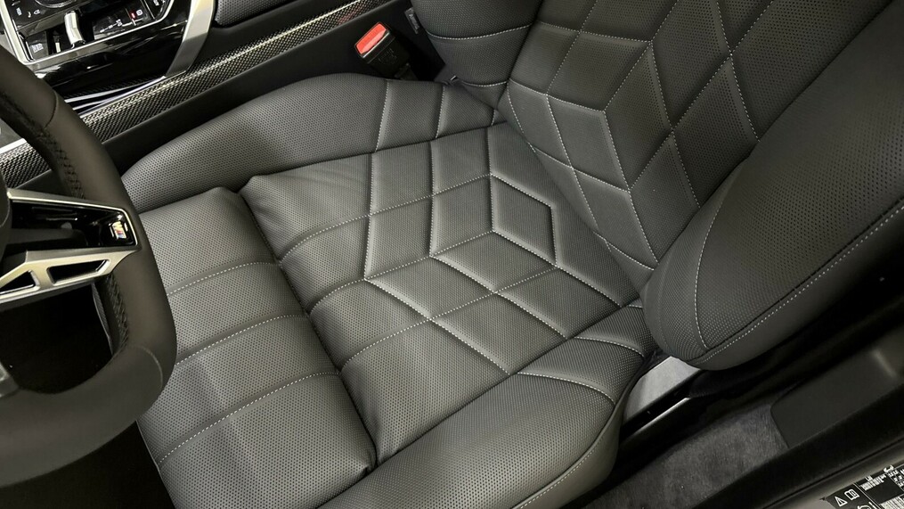 BMW Seria 7, 740