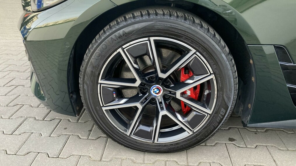 BMW Serii 4, i4