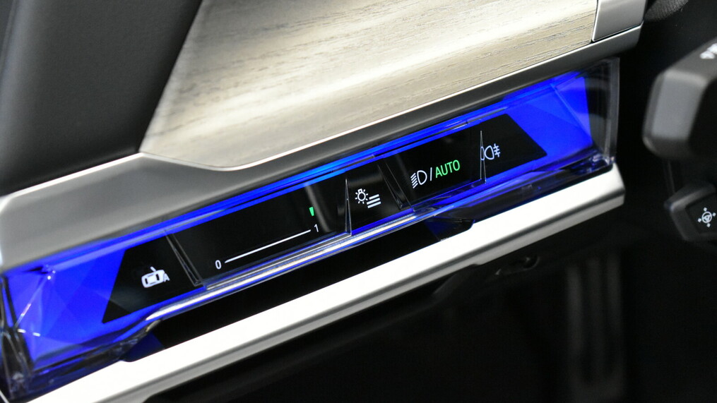 BMW Serii 7, 740