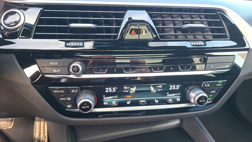 BMW Serii 5, 530