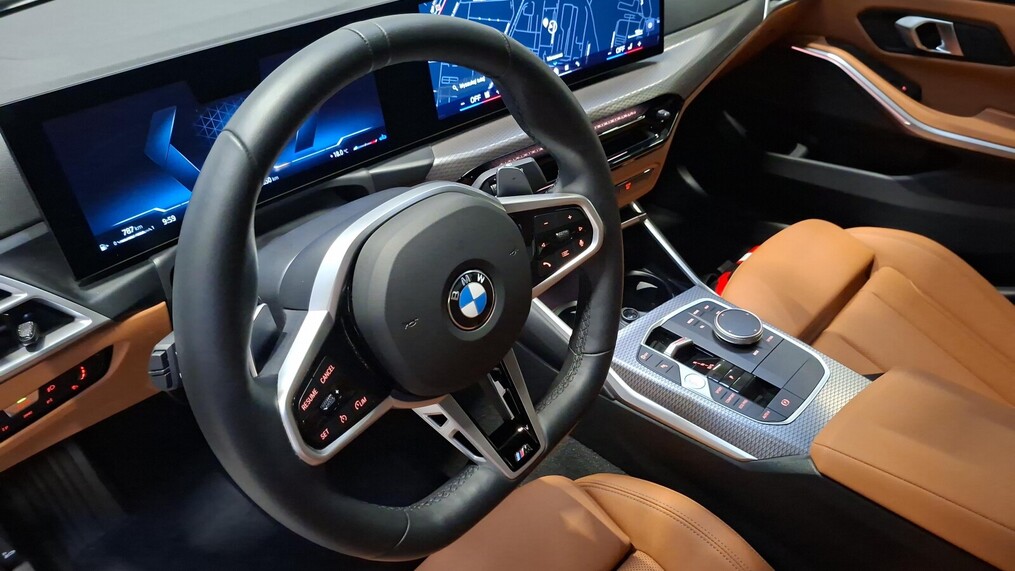 BMW Serii 3, 320