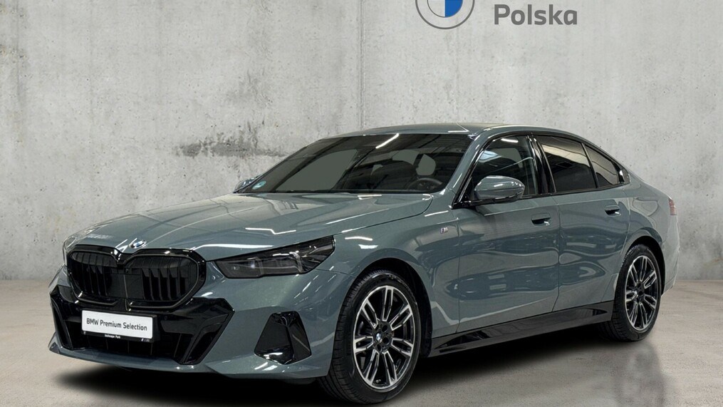 BMW Serii 5, 520