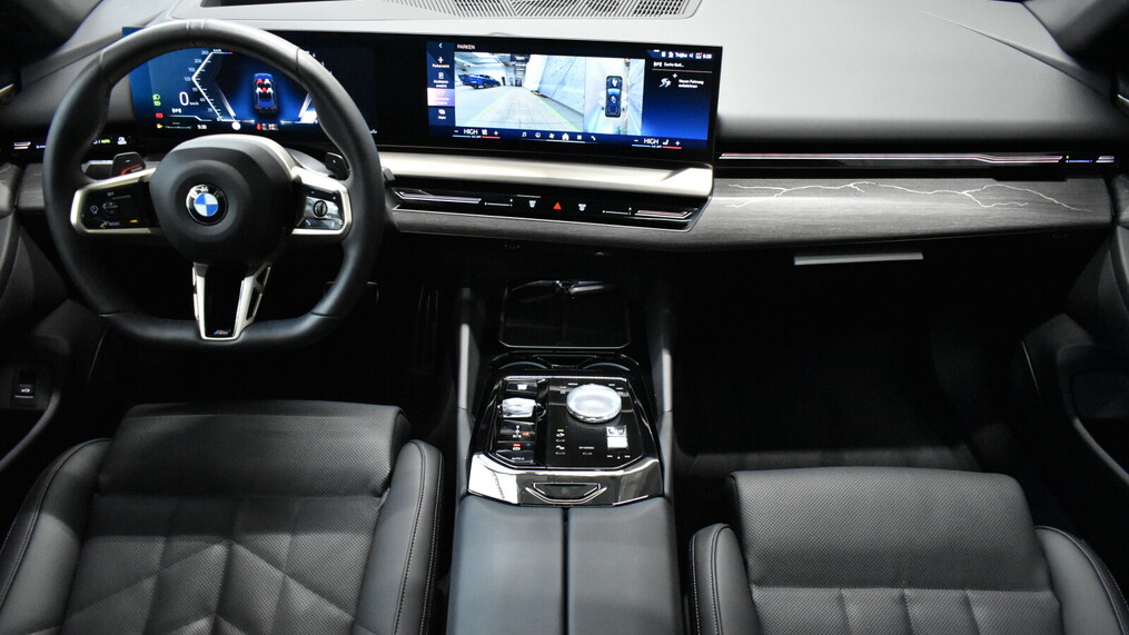 BMW Serii 5, 520